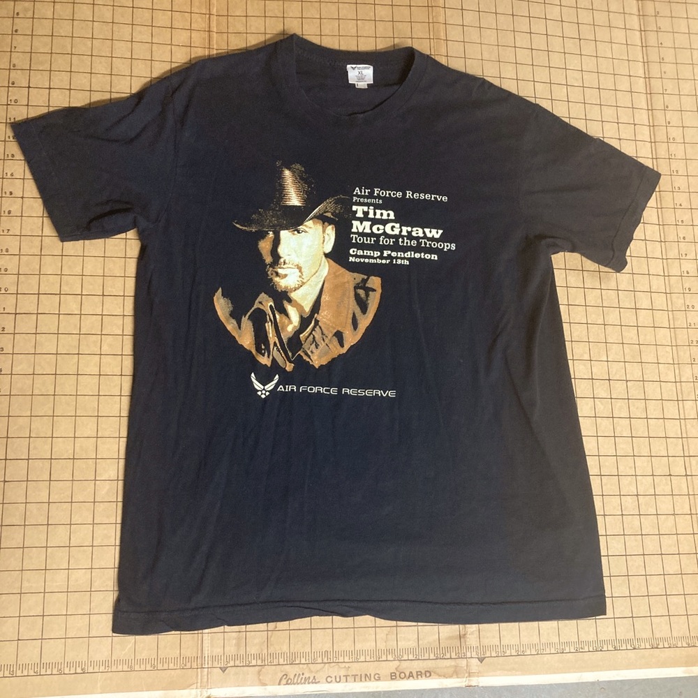 Tim McGraw Concert tshirt “Tour For The Troops” XL